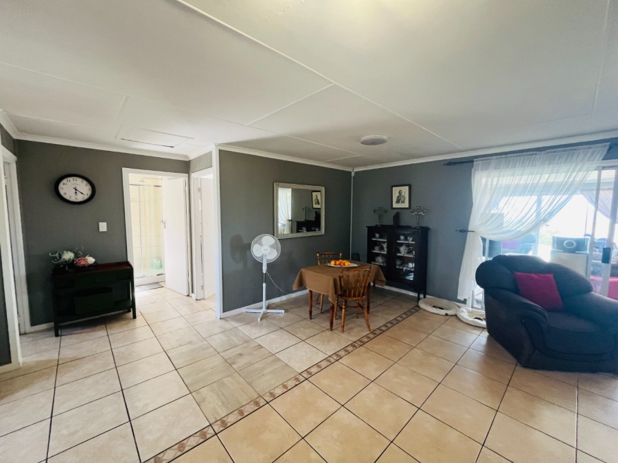 3 Bedroom Property for Sale in Friemersheim Western Cape